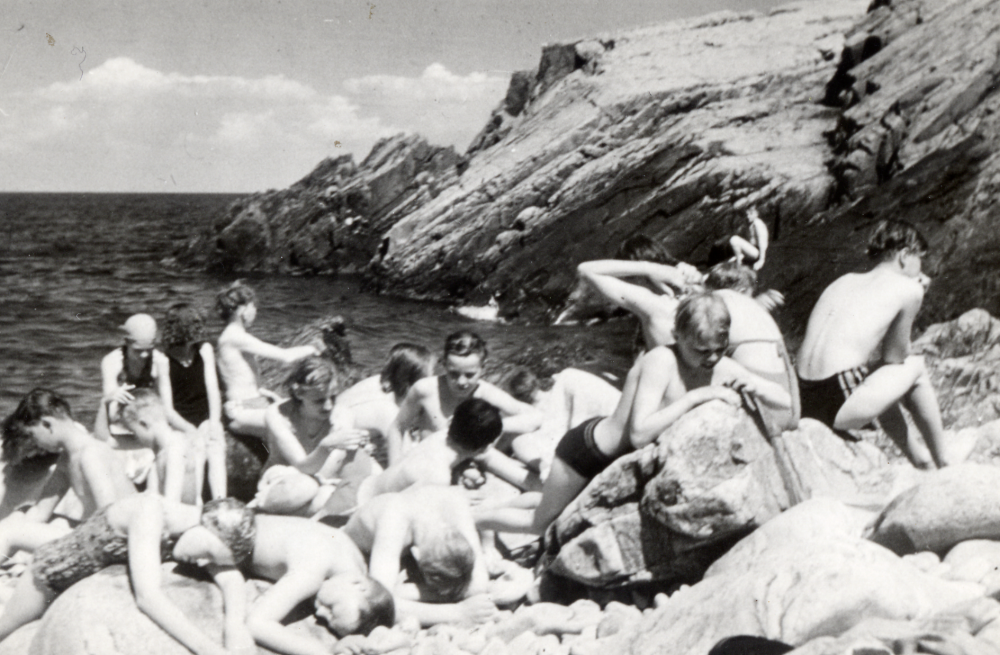 Skolbarn från Hjälmsta skola på skolresa till Skåne och Danmark