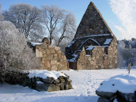 Össeby kyrkoruin