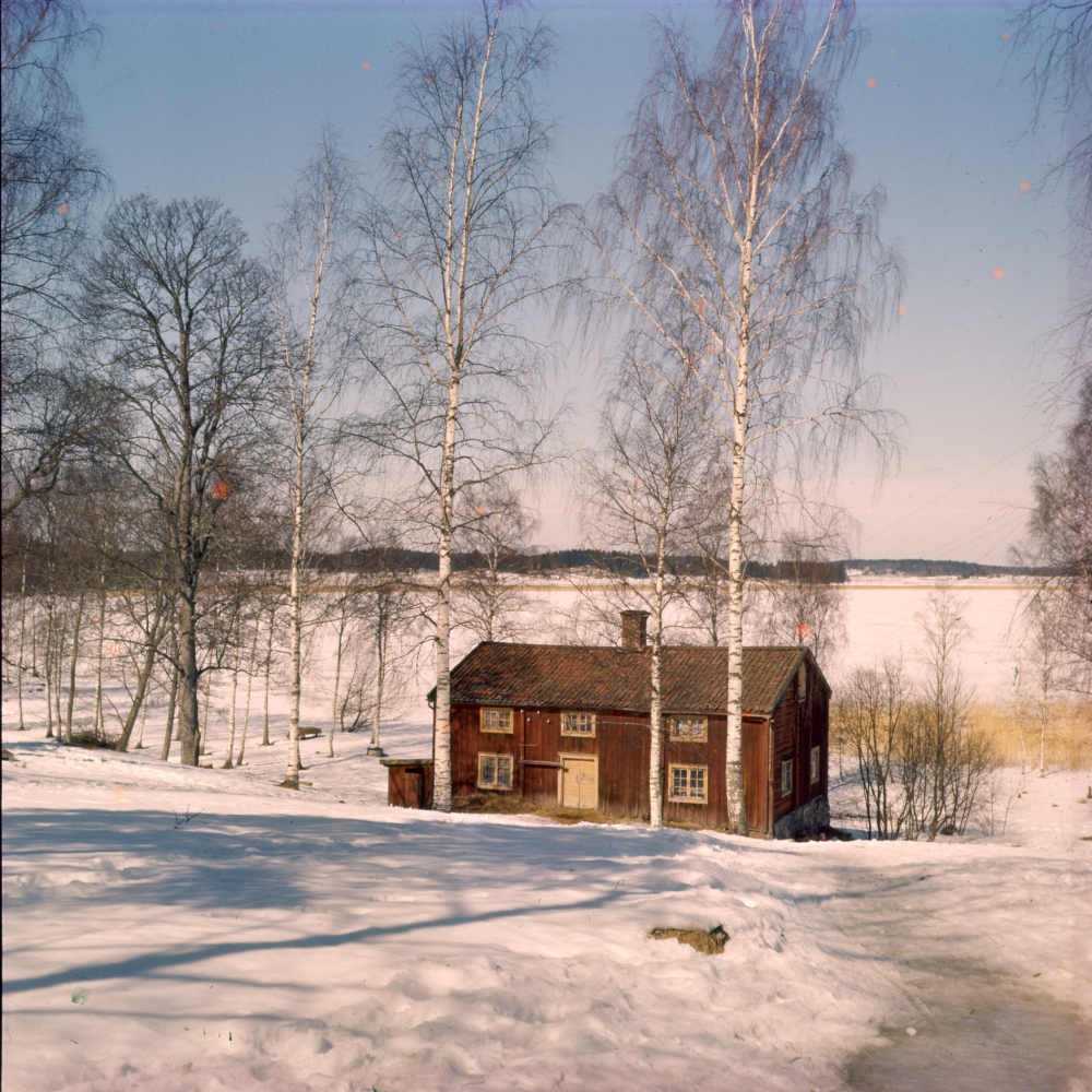 Huset användes som snickarbod, tvättstuga och personalbostad till en bit in på 1940-talet