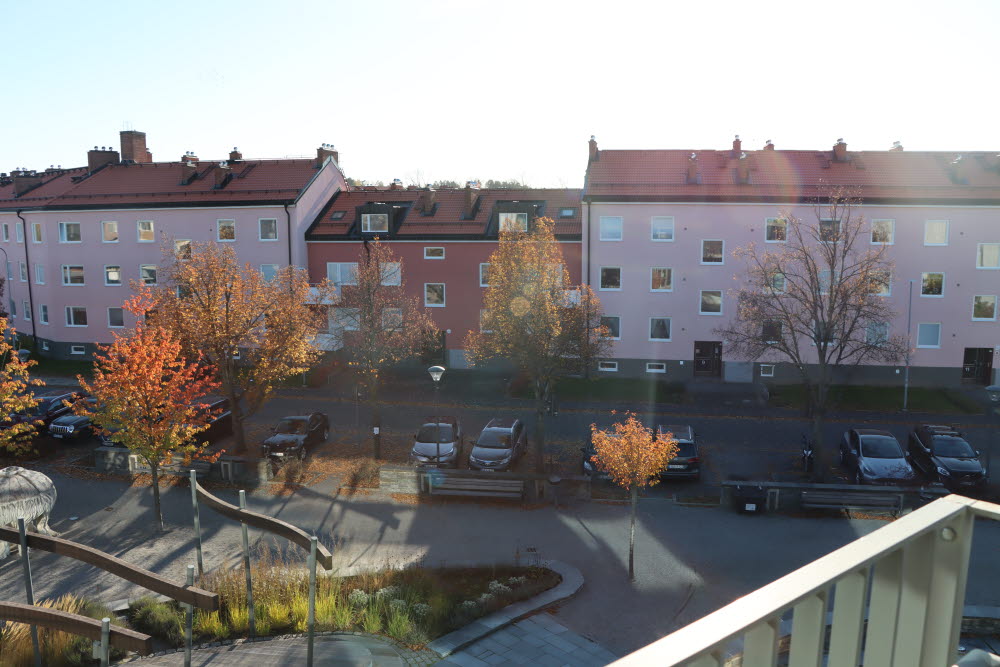 Bebyggelse i Vallentuna intill kulturhuset, vy från kulturhuset.