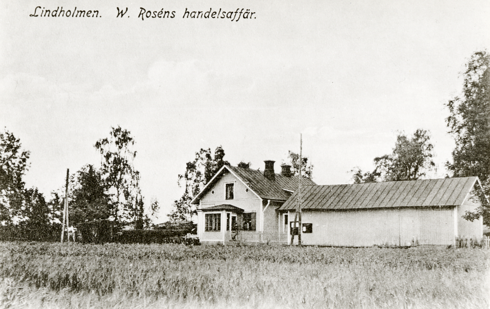 W Roséns handelsaffär  vid  Lindholmens järnvägsstation  och kallades  Marielund.   Wilhelm Rosén  startade affären i en bostadlänga som han hyrde från Lindholmens gård från 24 september 1892. Sonen  David Rosén  övertog rörelsen och därefter drevs affären av hans dotter  Kerstin Åkerberg  och hennes man  Sven Åkerberg fram till 1989.