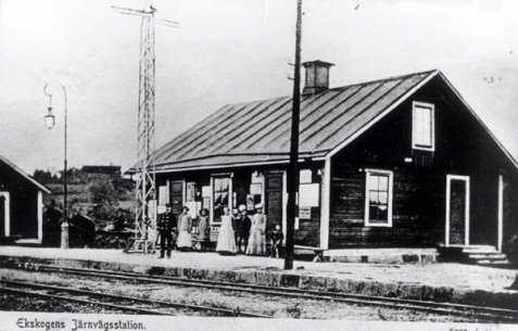 Ekskogens järnvägsstation