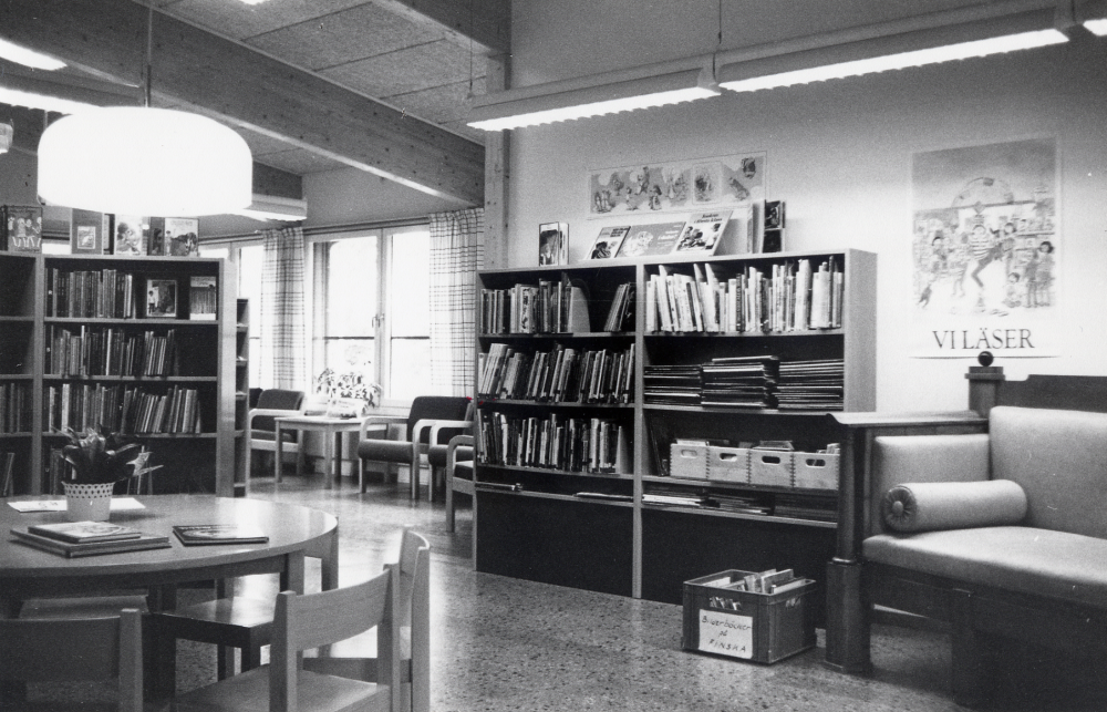 Interiör från barnavdelningen i Kårsta bibliotek