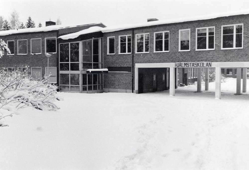 Hjälmsta skola i Vallentuna under jullovet 1985/1986