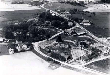 Flygfoto över Angarns kyrkby