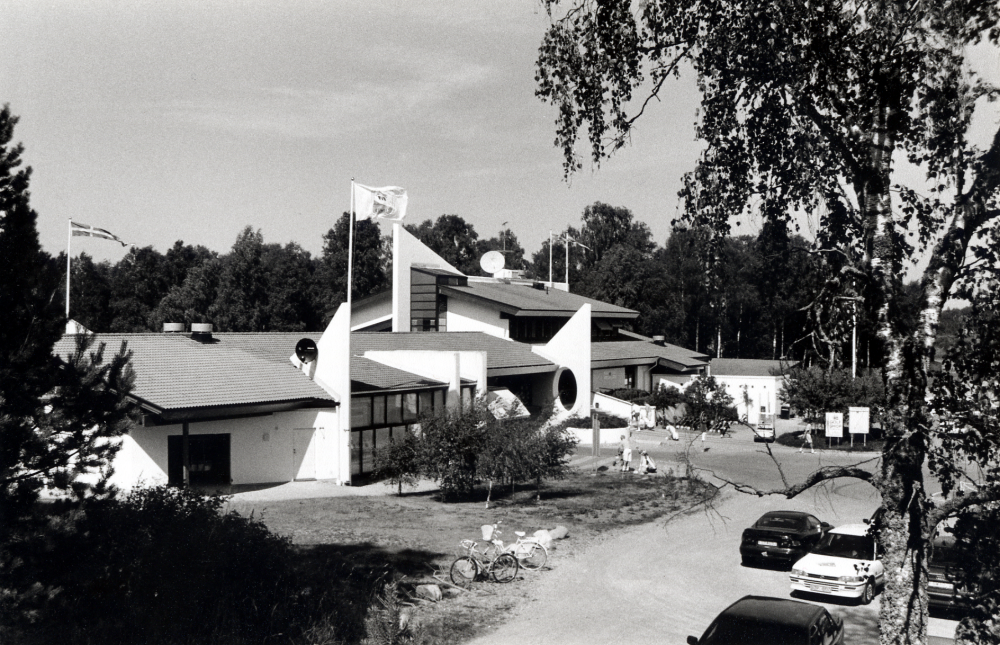Huvudbyggnaden vid Lindö golfklubb