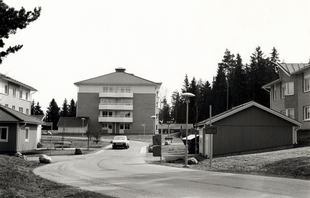 Bostadsrättsföreningen Hammarbacken i Vallentuna, byggt under slutet av 1980-talet