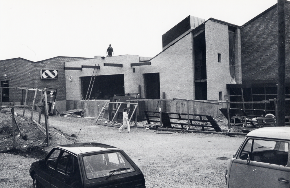 Gamla Konsum byggs samman med det nya Domusvaruhuset.