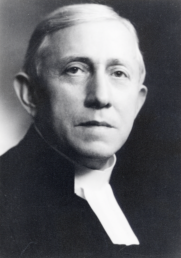 Olof Martin Mattsson var kyrkoherde i Össeby-Garns församling 1923-1957