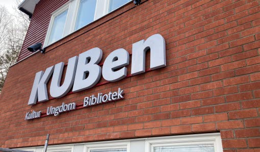Fika framdukat på bord
