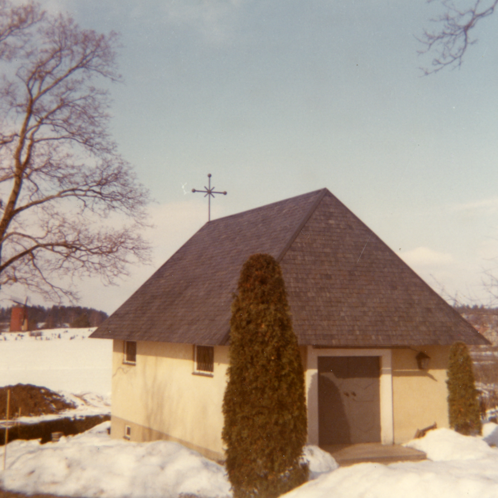 Vallentuna gravkapell invigdes 1954. Arkitekt var Evert Milles