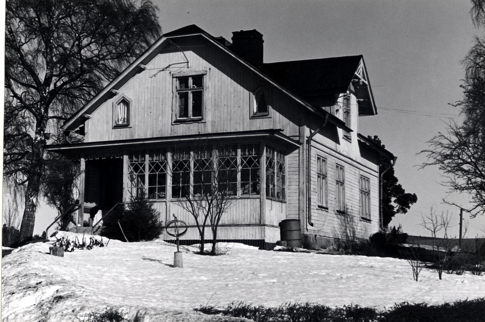 Karlsro  med fastighetsbeteckningen  Lundby 2.2