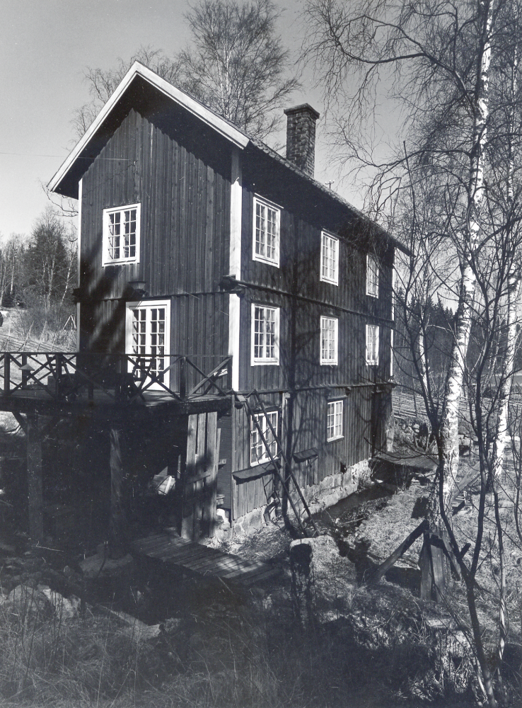 Olhamra kvarn 21 april 1980 kl 9.30 från sydväst