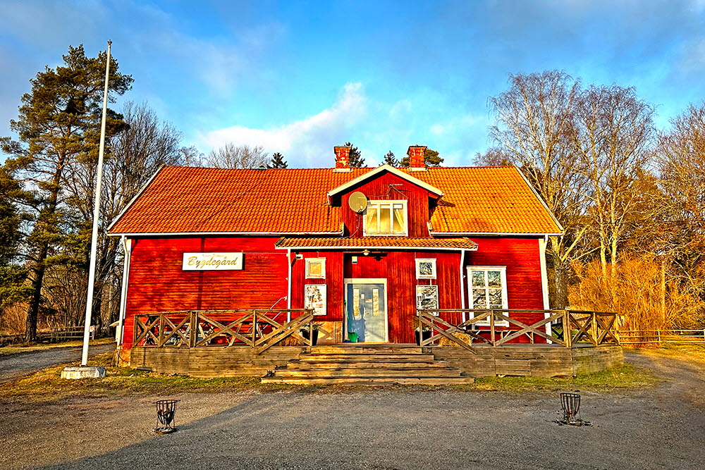Kårsta-Ekskogen Bygdegård