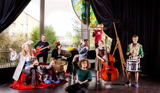 Elever på Kulturskolan uppträder.
