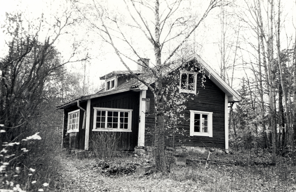 Torpet Bällstalund i södra Vallentuna före rivningen