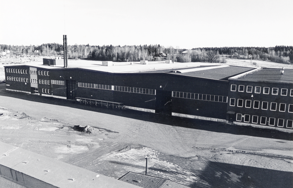 Tellus Maskin tillverkar bl a hjullager och transportbanor till industrier. Här syns den nyare delen av fabrikslokalerna som ligger längst österut