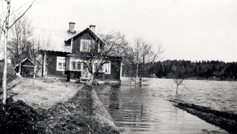 Lovisedal i Vada översvämmat av vatten från Vadadalen under vårfloden