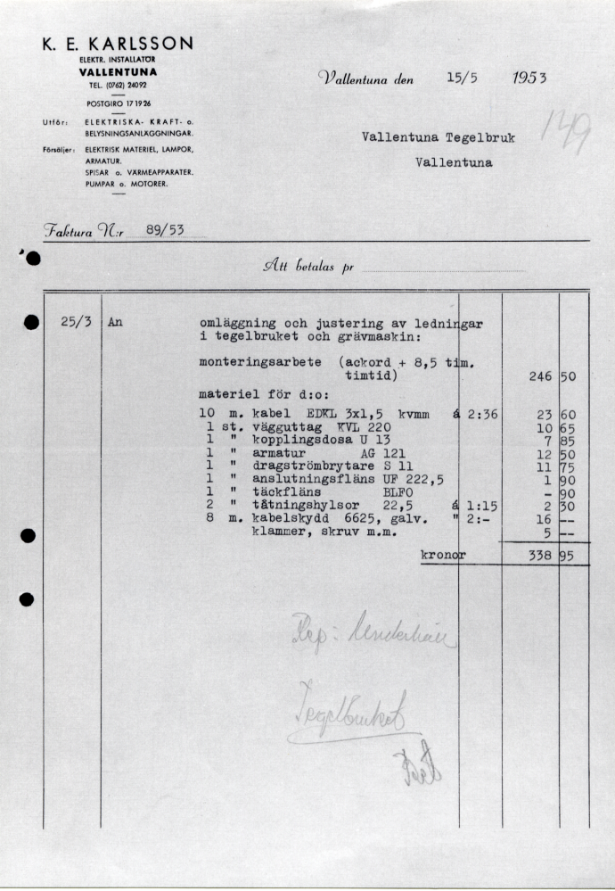 Fotografi av räkning från K. E. Karlsson elektr. installatör till Vallentuna tegelbruk