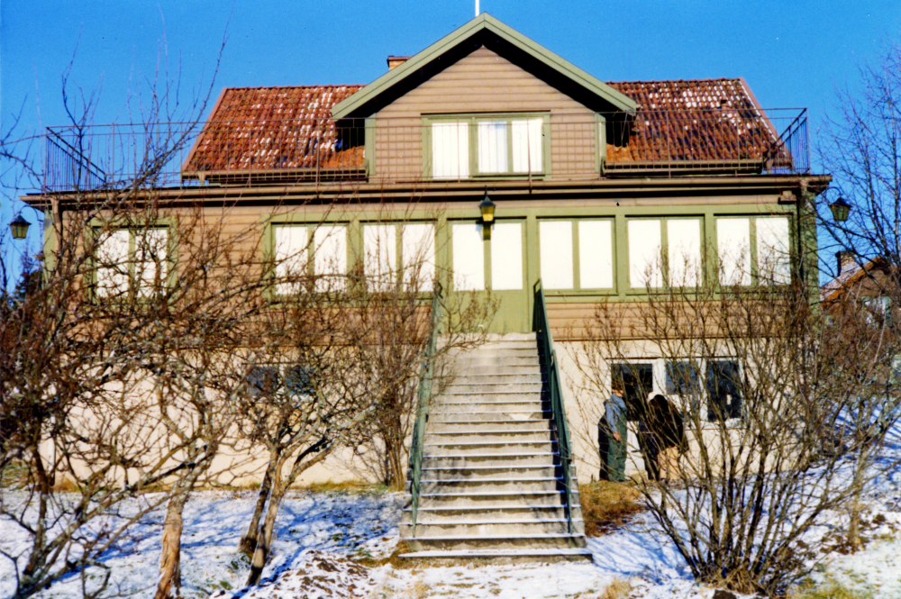 Baksidan av huvudbyggnaden på Garns-Ekskogens gård