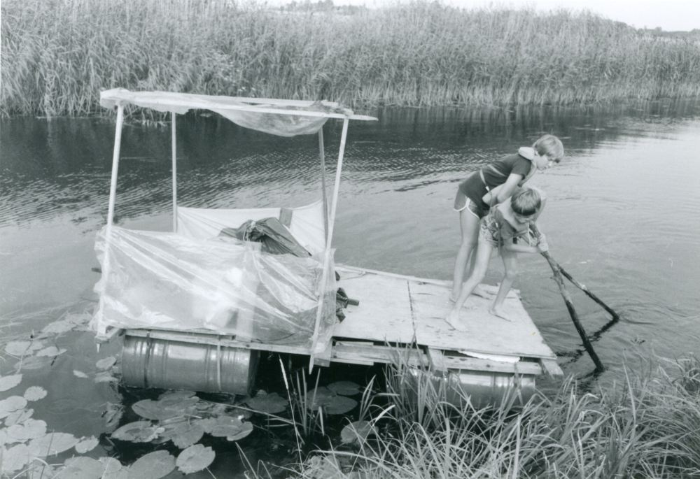 Flottsegling på Husaån med Magnus Andersson och Henrik Lindell.
Foto och uppgifter: Fredrik Andersson.