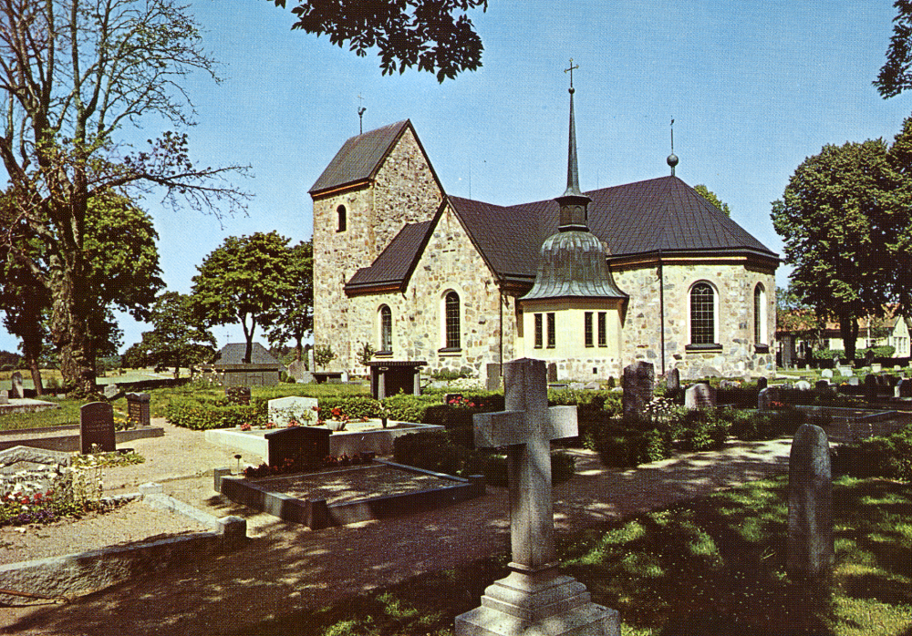 Vallentuna kyrka sedd från söder