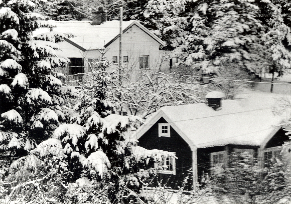 Bebyggelse vid Källvägen i Vallentuna