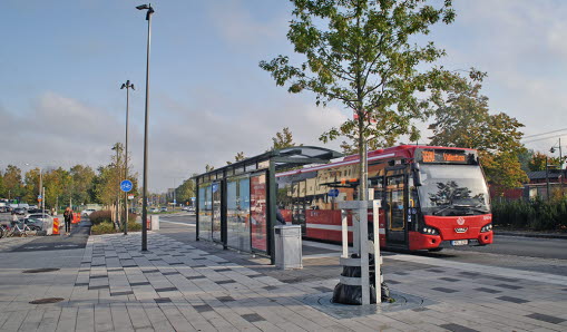 Banvägen, med SL-buss