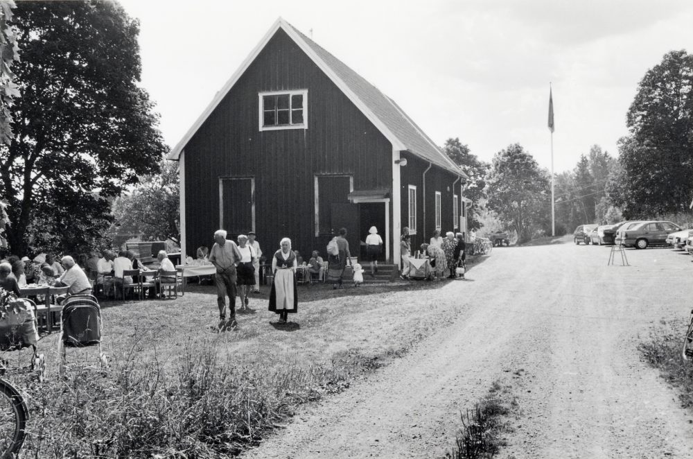 Markims hembygdsförening anordnar varje år en hembygdsdag den första söndagen i augusti, vanligtvis på Husby gård.  P g a reparationsarbeten  på Husby gård flyttades arrangemanget detta år till församlingshuset.  Årets tema var "kafferepet".