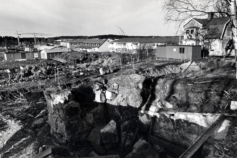Åby gärde bebyggs med en- och flerfamiljshus.