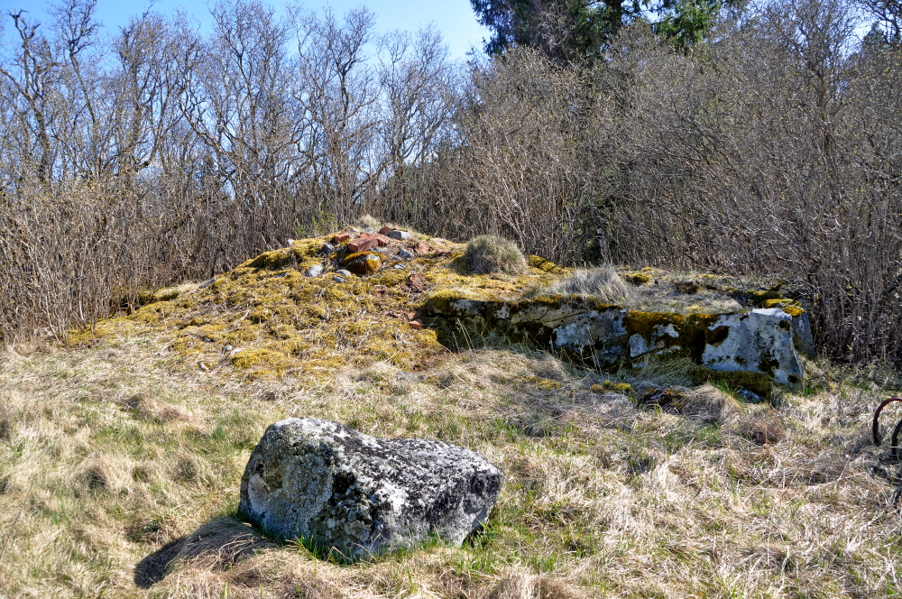 Åttesta soldattorp i Frösunda hade många namn: Myran, Fröjdens, Larslund och Magnussons. Första soldaten tillträdde 1691 och sista avträdde 1905. Torpets namn är oftast kopplade till soldaternas namn, men namnet Myran kommer sannolikt av att området nordväst om torpet var sankt och kallades Myr-kärret. Torpet revs på 1940-talet.