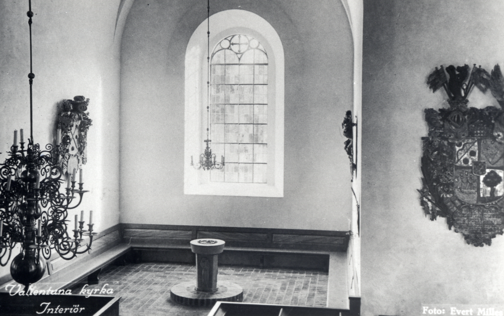 Interiör från Vallentuna kyrka med dopkapellet efter restaureringen 1936-37
