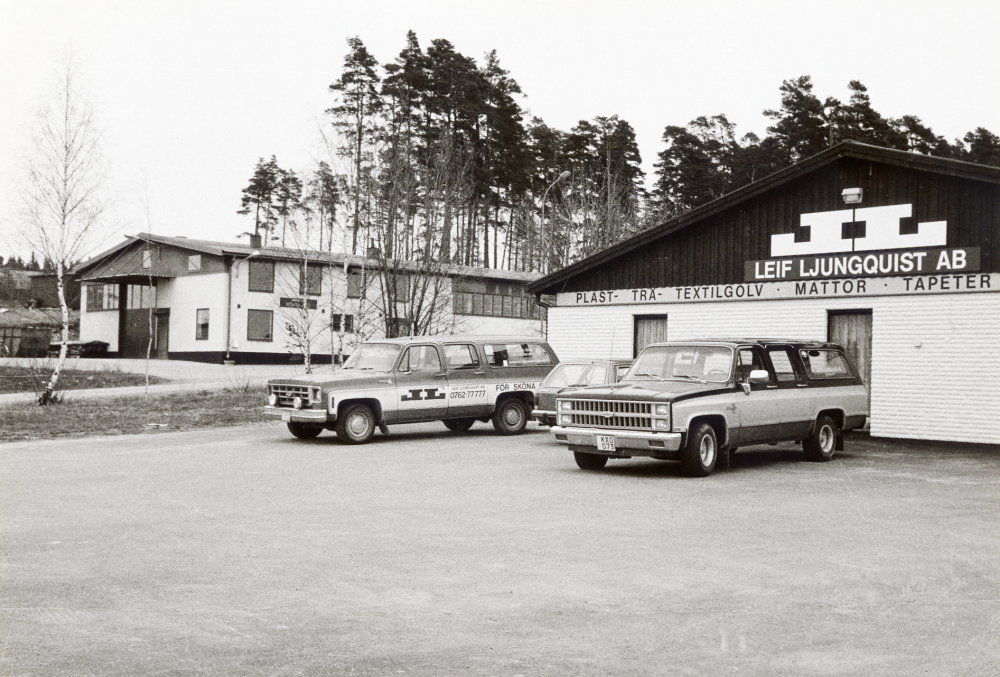 Leif Ljungquist AB i Rosendals industriområde med adress Vargmötesvägen säljer golvmaterial, mattor och tapeter