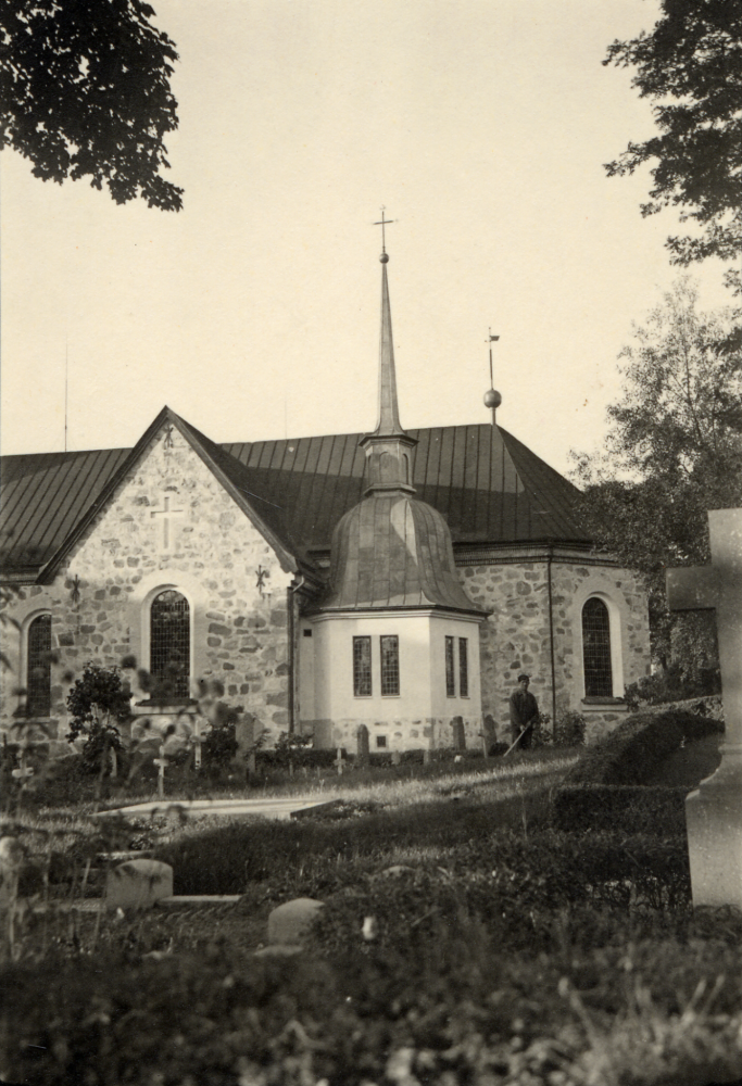 Vallentuna kyrka med Klingsporska gravkapellet