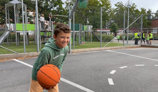 Skolgård på Karbyskolan