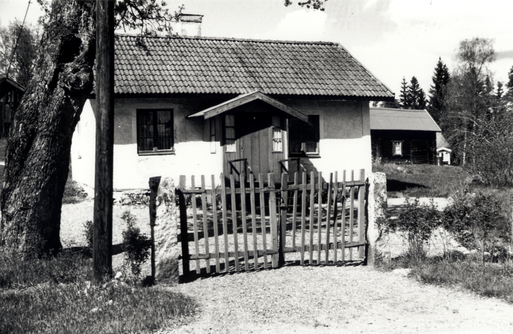 Torpet Loviselund vid Lindholmsvägen, rivet på 1980-talet