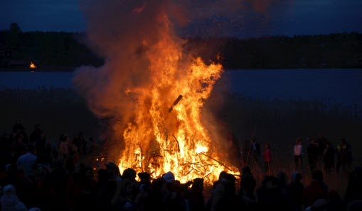 Valborgseld vid Kyrkviken