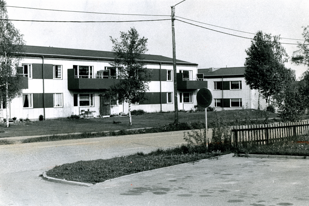 Össebyhus har uppfört hyreshus vid Vadavägen i Karby. De har adress Tallstigen.